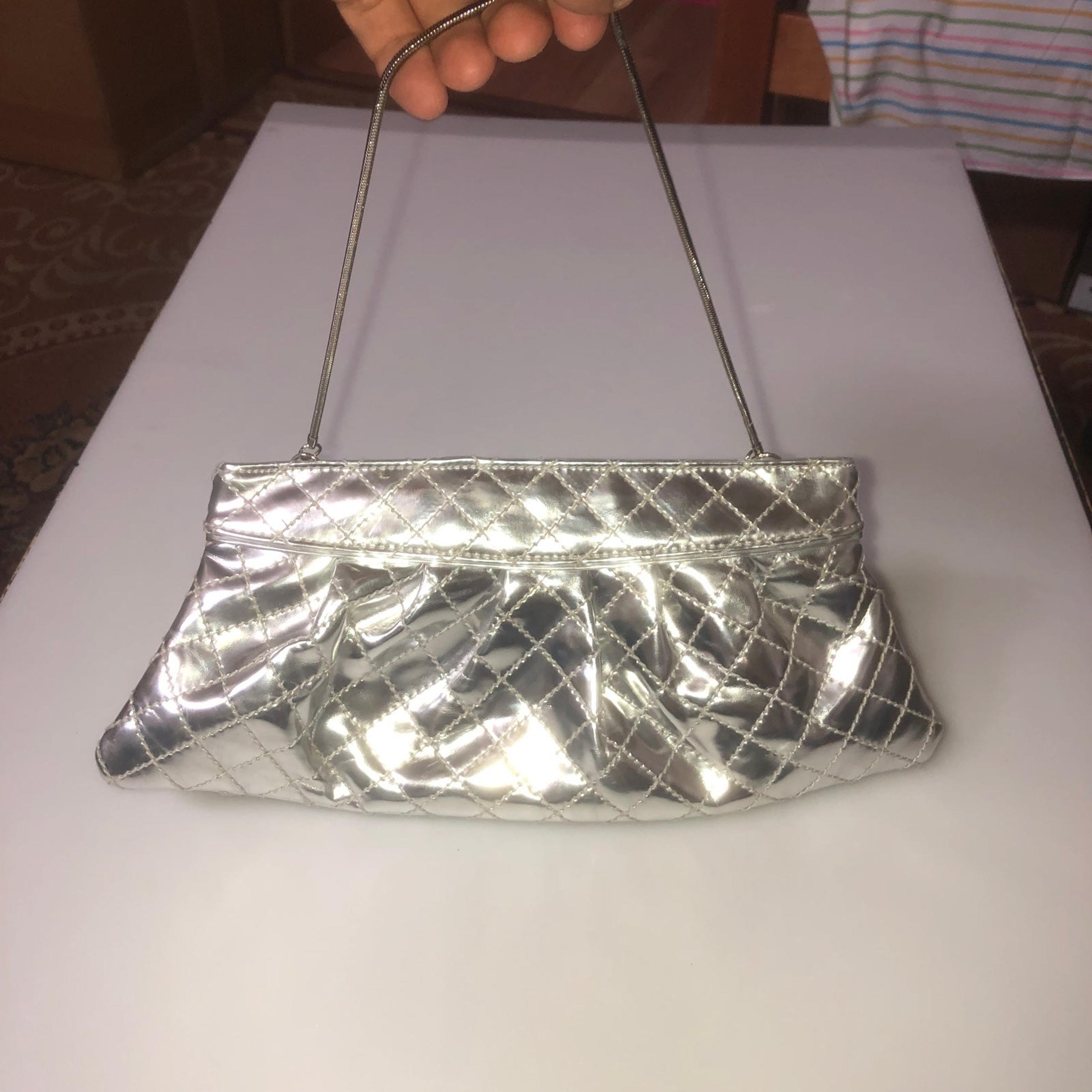 Steve Madden Sliver clutch purse with chain