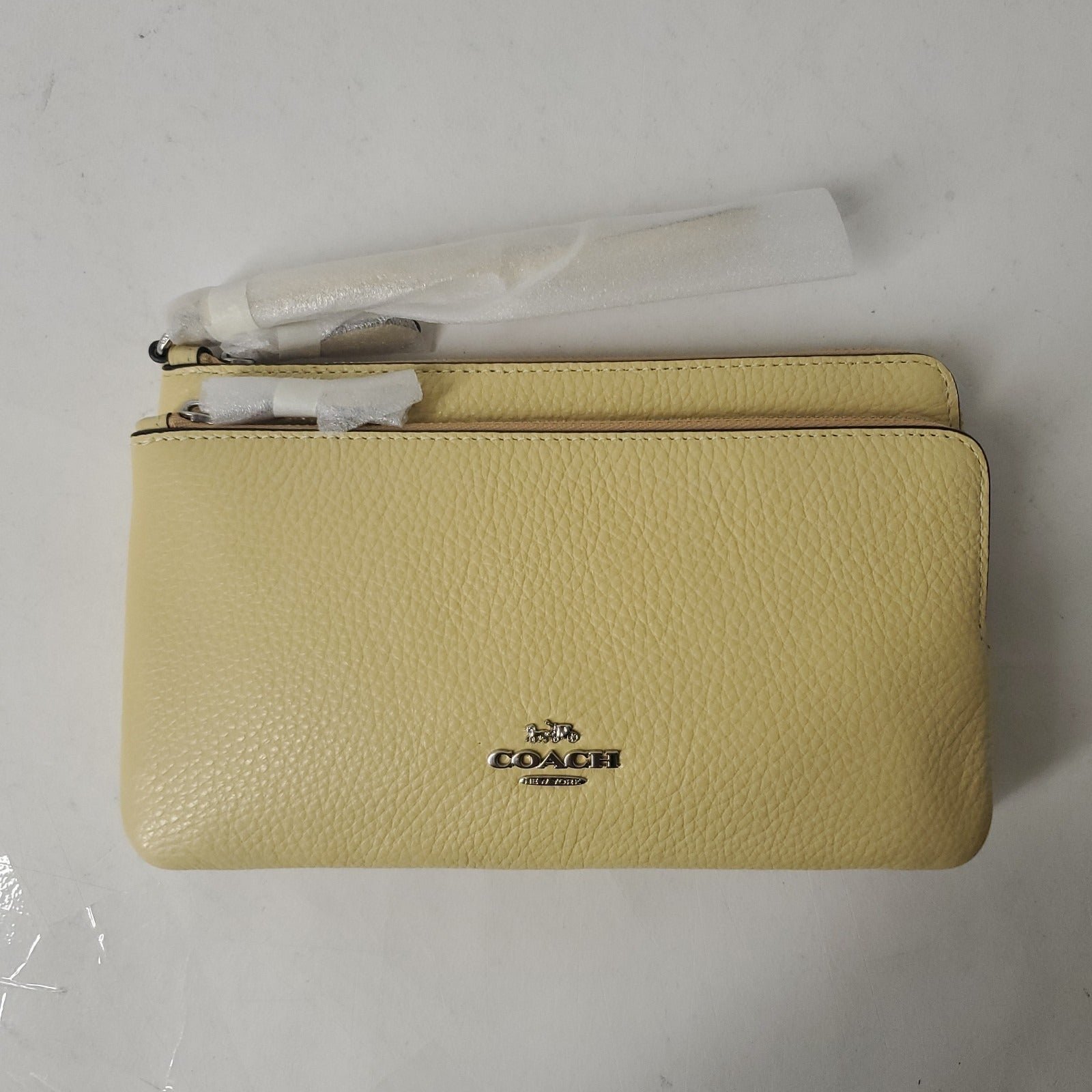 Coach C5610 Double Zip Leather Wallet Silver/Vanilla (Firm Price)