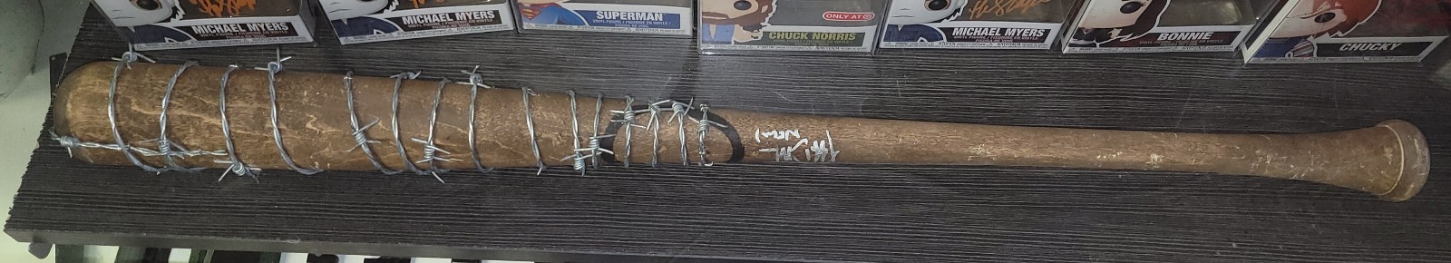 Jeffrey Dean Morgan (Negan) Autographed barbwire bat. Certified with Radtke