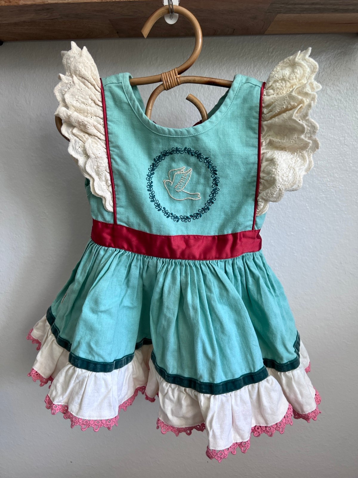 Wildflowers Christmas Peace Dove Dress Size 18M