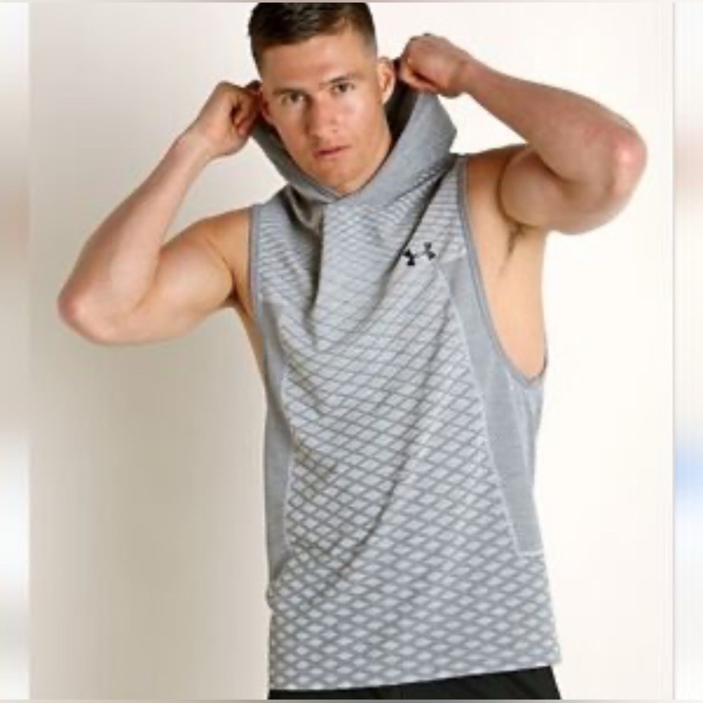 NWT Under Armour Fitted Sleeveless Performance Lightweight Training Hoodie