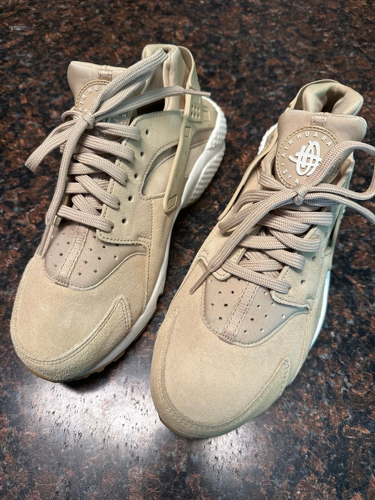 Nike Air Huarache Run Women's MUSHROOM Running Beige AA0524-200