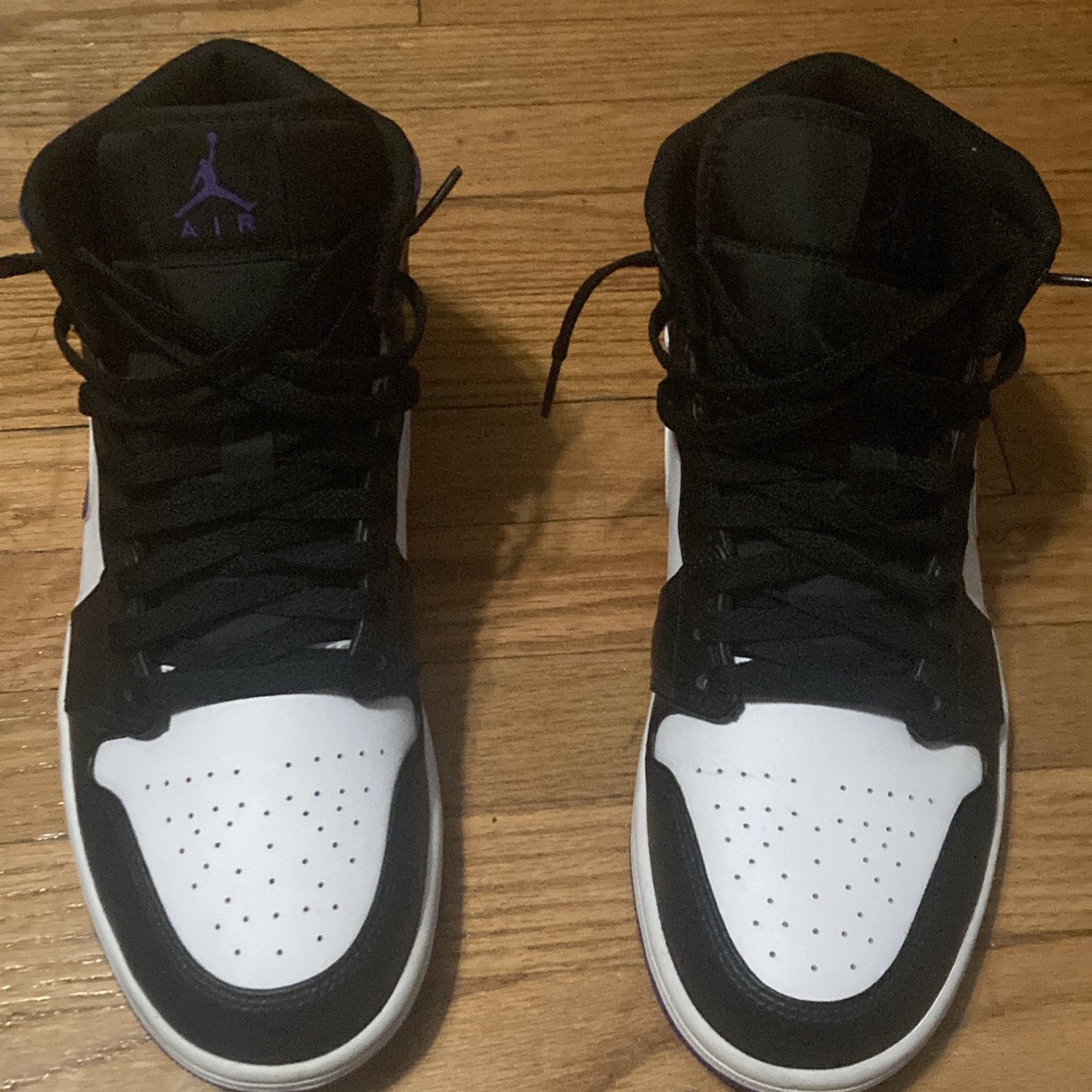 Air Jordan 1 mid