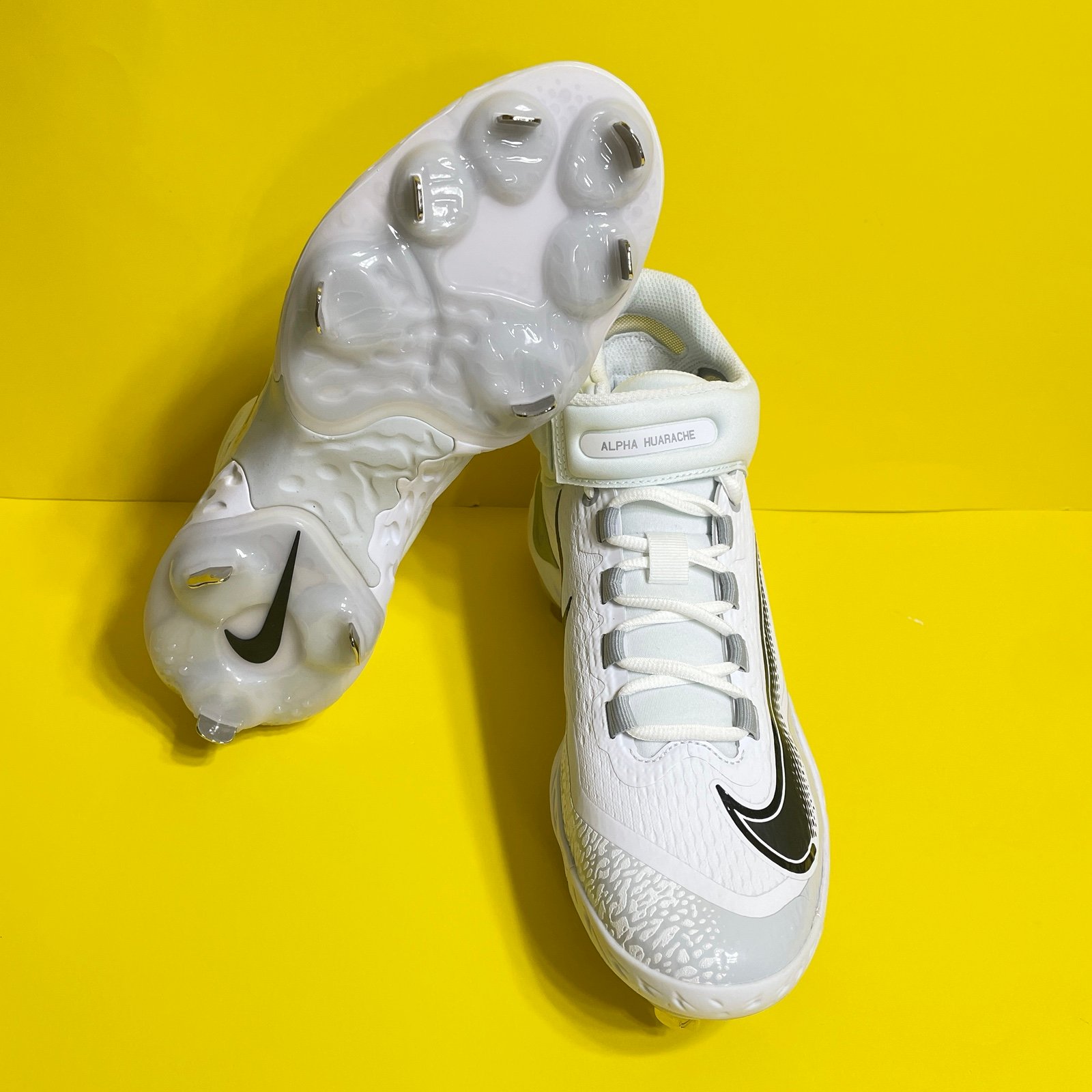 Nike Alpha Huarache Elite 4 Mid Baseball Cleats Size 8 FD2744-100 White Grey