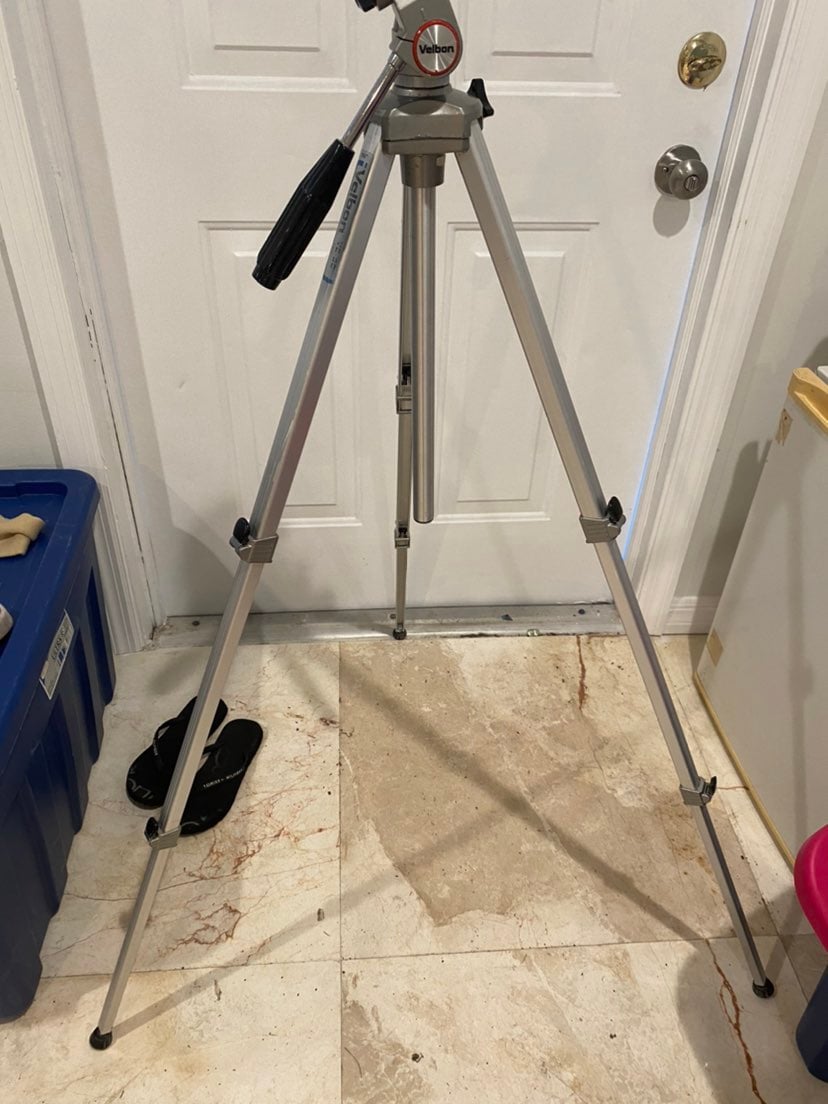 Camera Stand/Pro Tripod