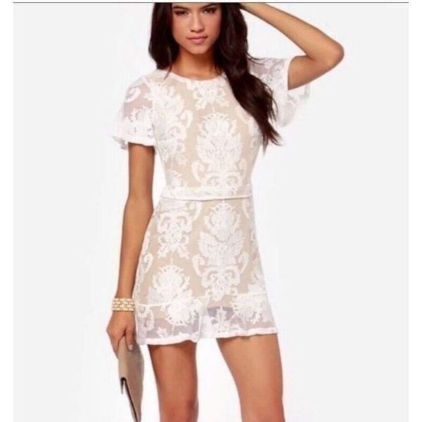 For Love & Lemons Dress Size Small Lace White San Marcos Backless Mini
