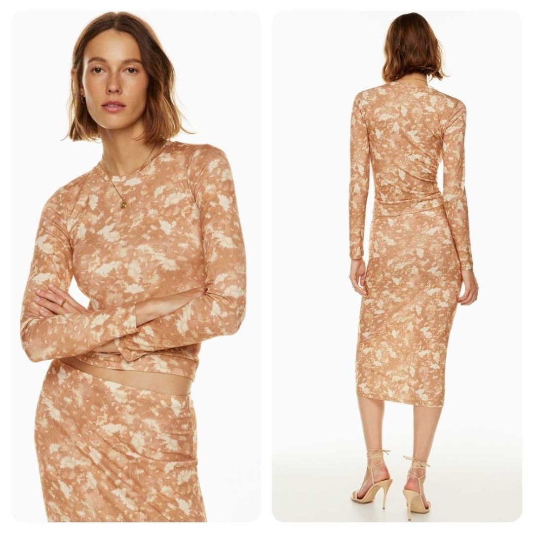Aritzia Wilfred Hour Longsleeve in Light Anise Brown/ Light Birch