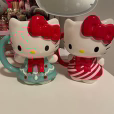 hello kitty christmas mugs