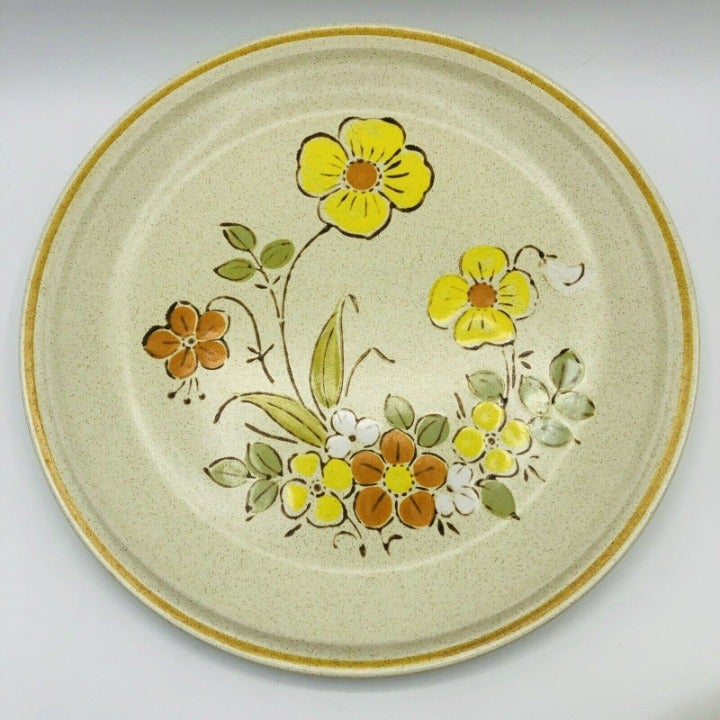 4 Vintage Hearthside Garden Festival Dinner Plate in Sunshine Flowers (10 3/4”)