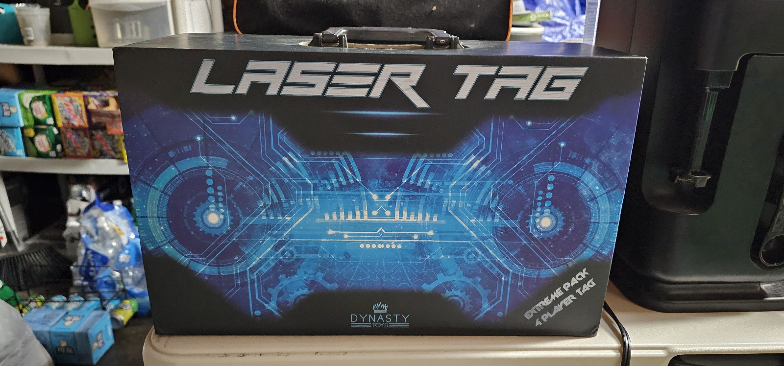 Laser tag striker pack