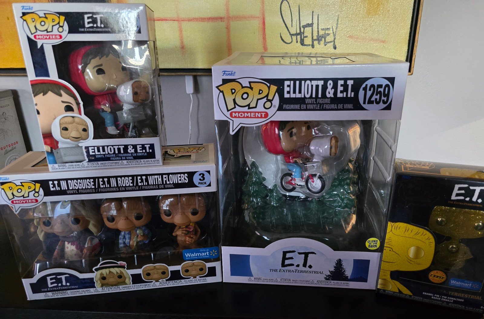 E.T. FUNKO POPS & CHASE PIN BUNDLE