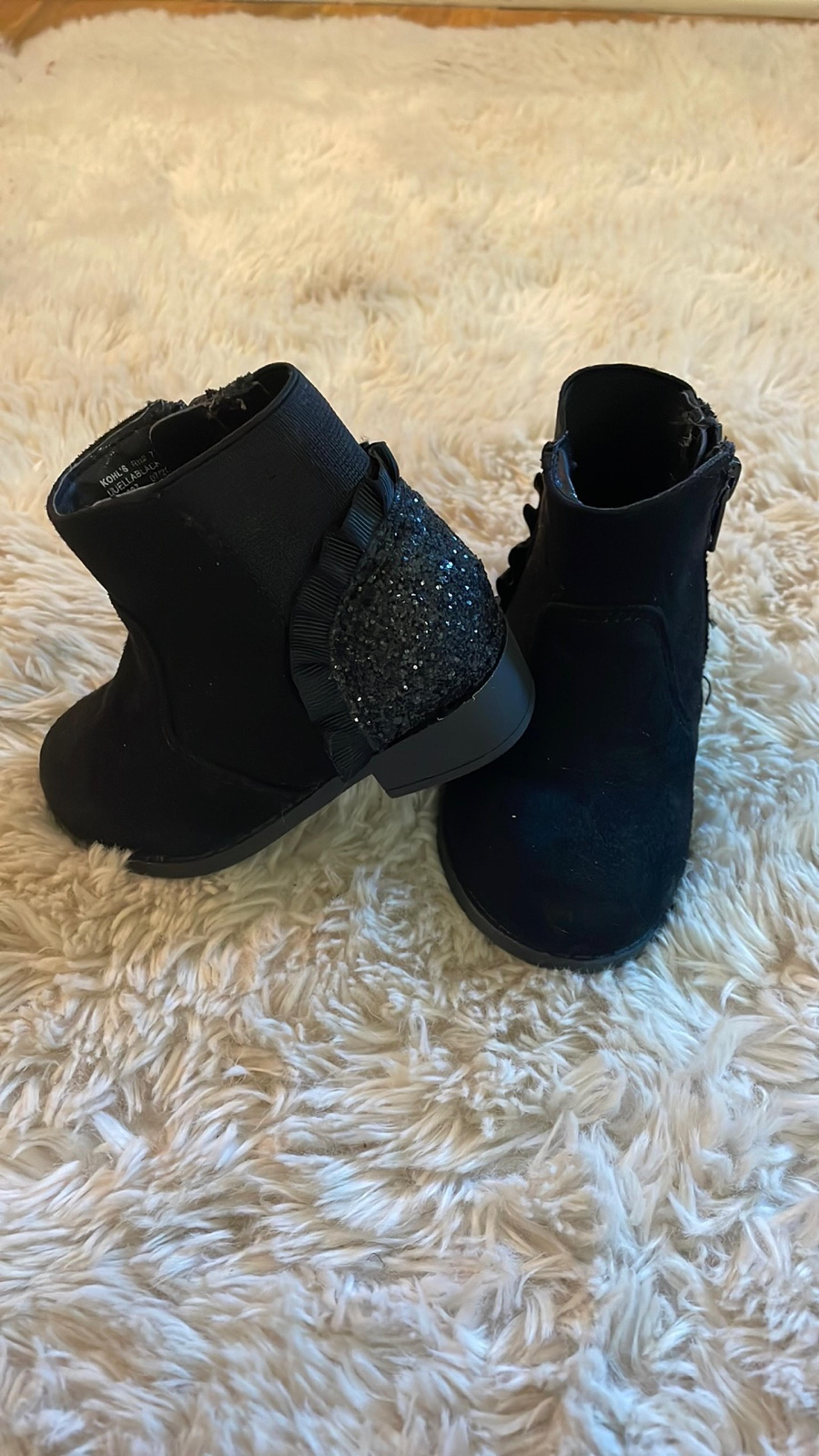 Toddler black boots