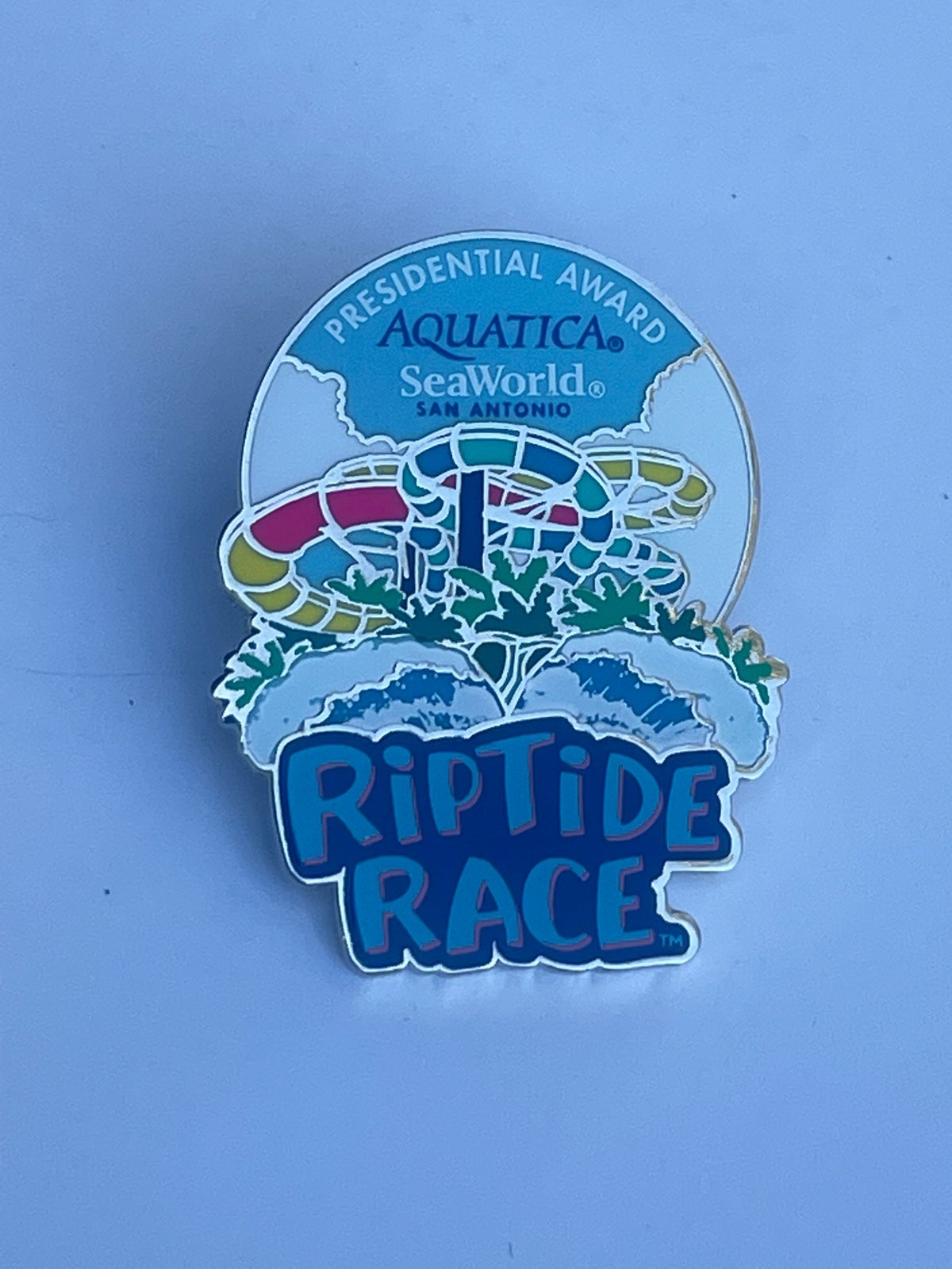 SeaWorld TradingPin Presidential Award San Antonio Aquatica Riptide Race color