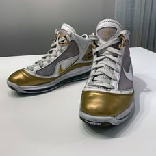 Nike LeBron 7 Retro Youth China Moon Gold White Sneakers US Size 5.5Y