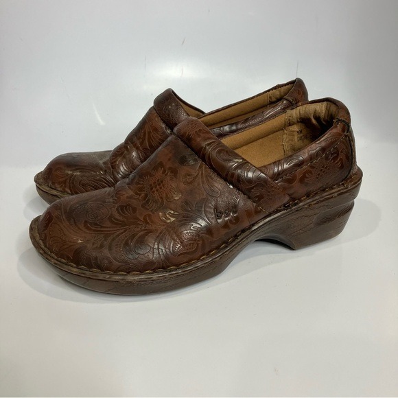 Clogs