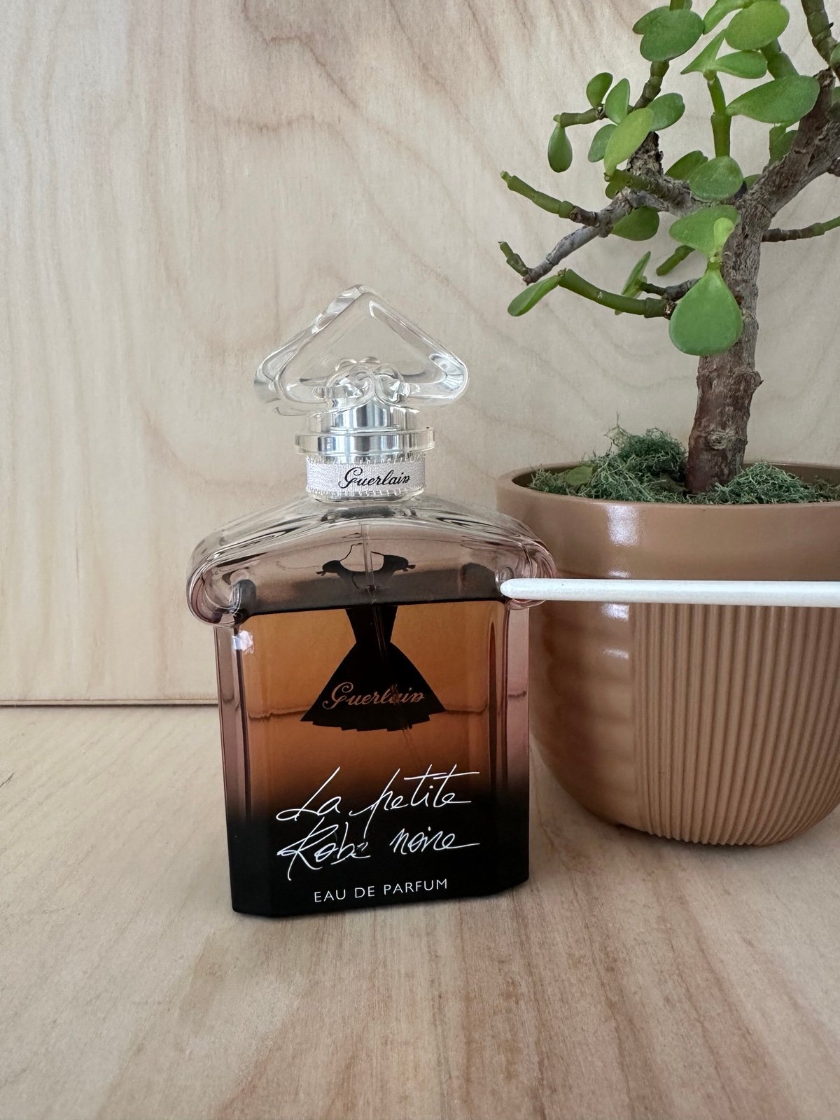 Guerlai La Petite Robe Noite. Eau de parfum 3.3oz/100 ml
