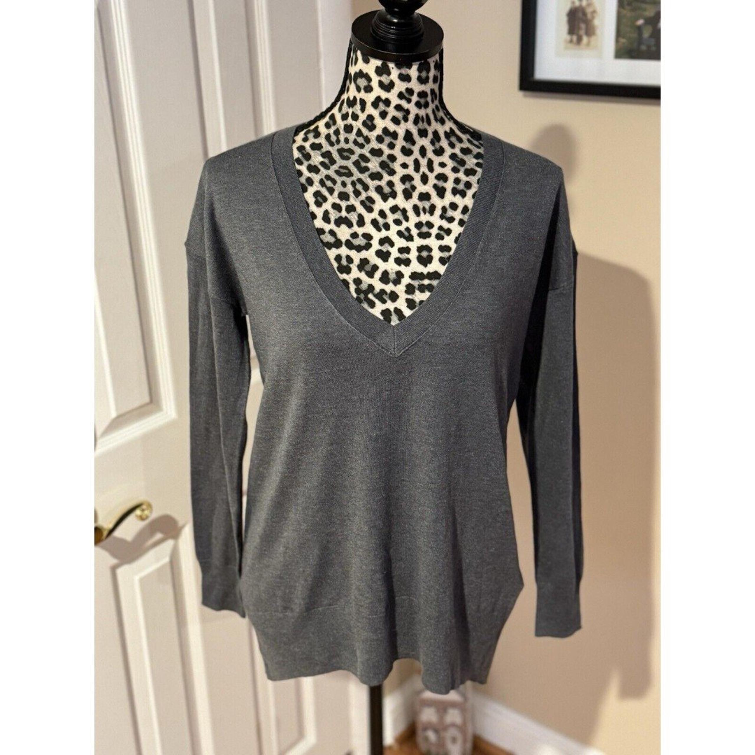 Banana Republic Sweater Sz XS Grey Silk Blend Lightweight Stretch Women’s New