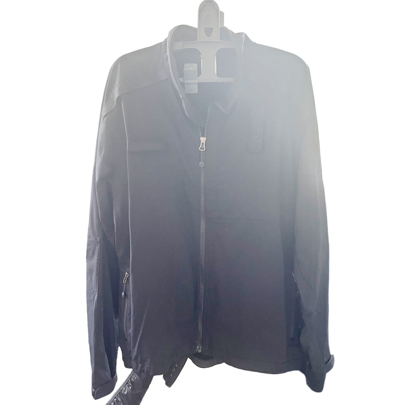 The North Face Men’s Sz L Waterproof Fleece Lined Black Full Zip Nylon Jacket