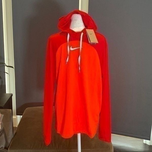 Men’s Nike Pullover Dri-Fit Lightweight Hoodie Size M NWT