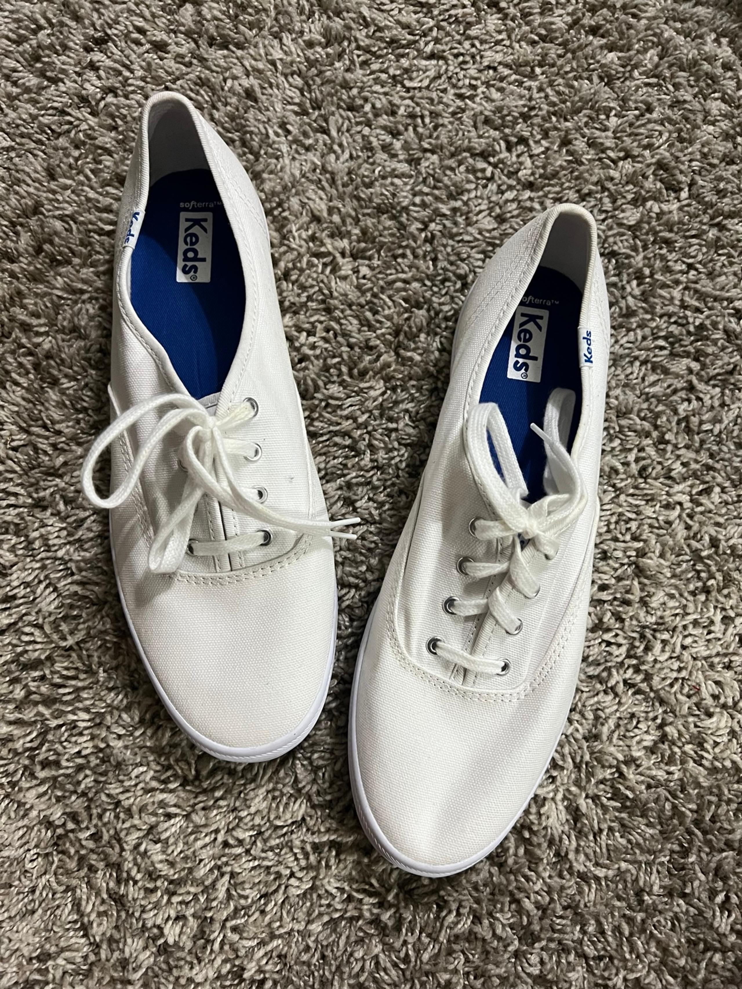 Keds Women's Lace-Up Oxford Fashion Sneakers, size 9