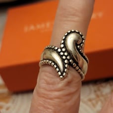 James Avery Retired Ring Paisley Size 5.5