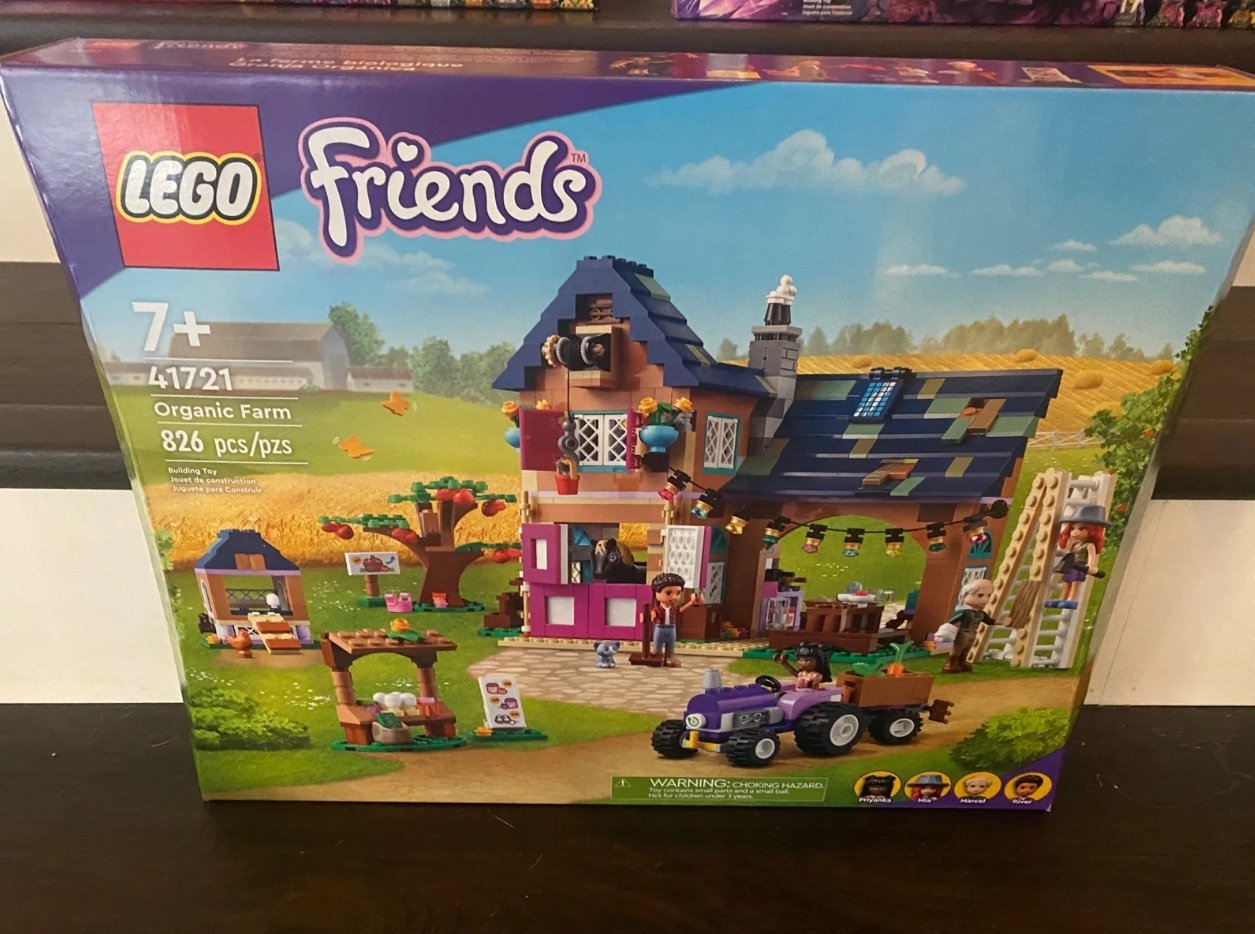 LEGO Friends Organic Farm 41721 Building Kit