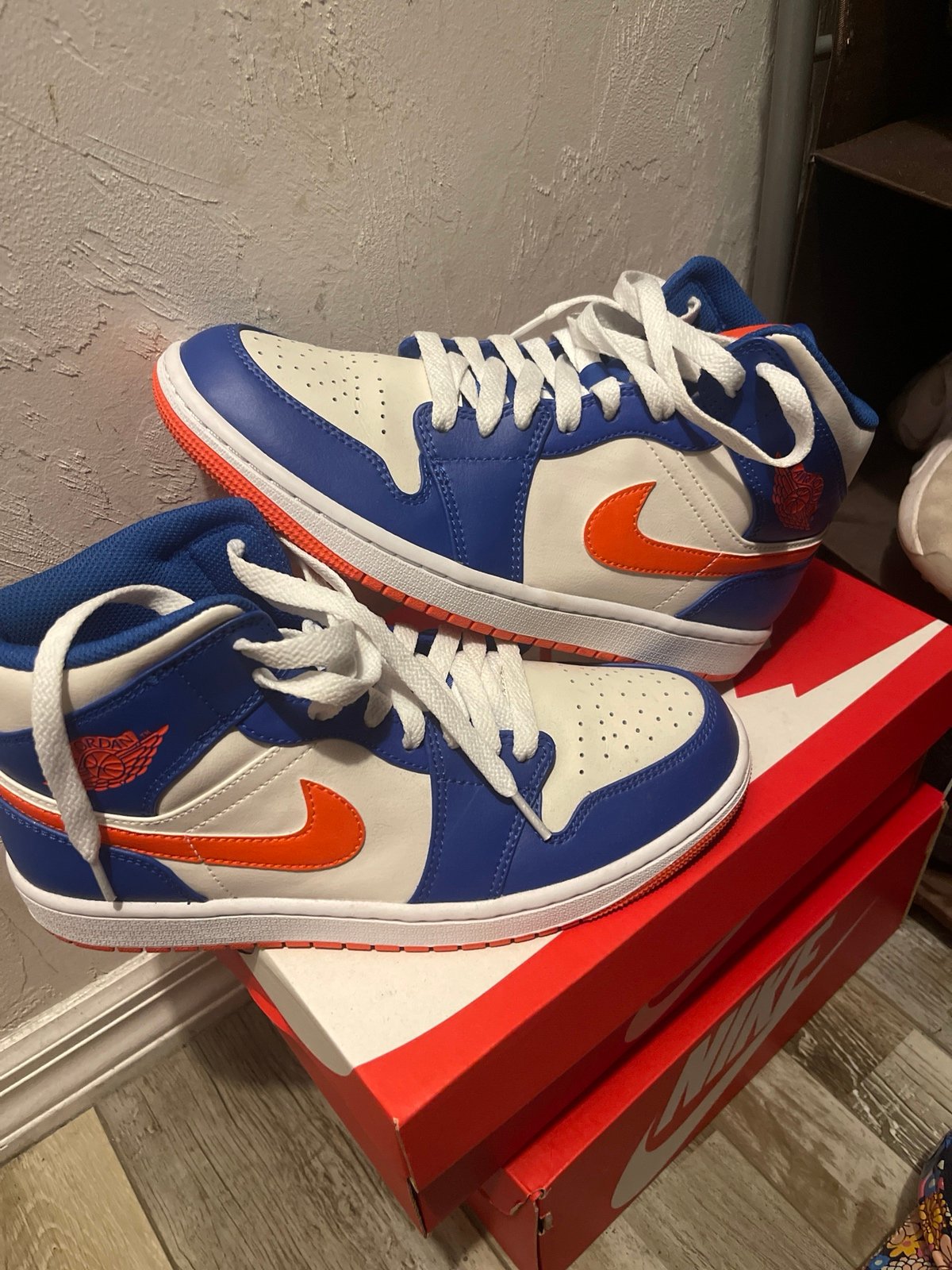 Nike Air Jordan 1 Mid Size 8