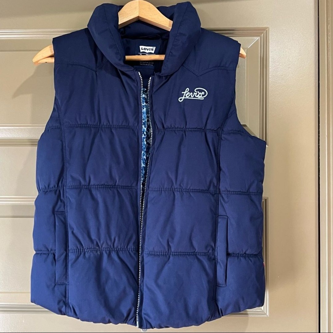 NWT Levi’s Puffer Vest Jacket Youth Size 13-15 Y -XL Navy Blue - Red Tab
