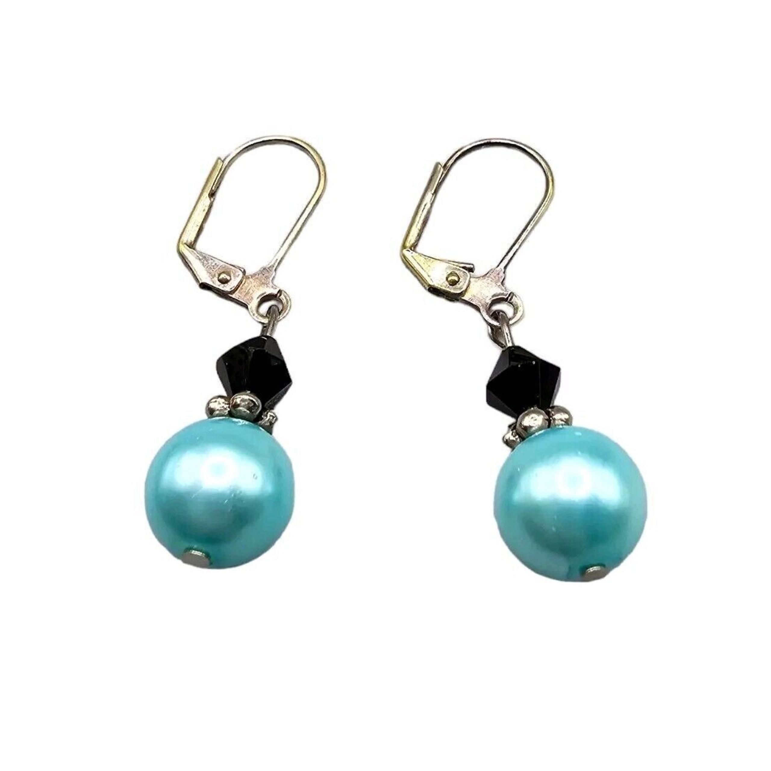 Black Light Blue Teal Like Color Tone Acrylic Beaded Dangle Pierced Earrings