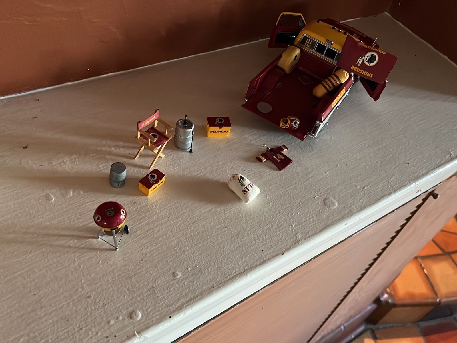 VINTAGE REDSKINS MEMORABILIA