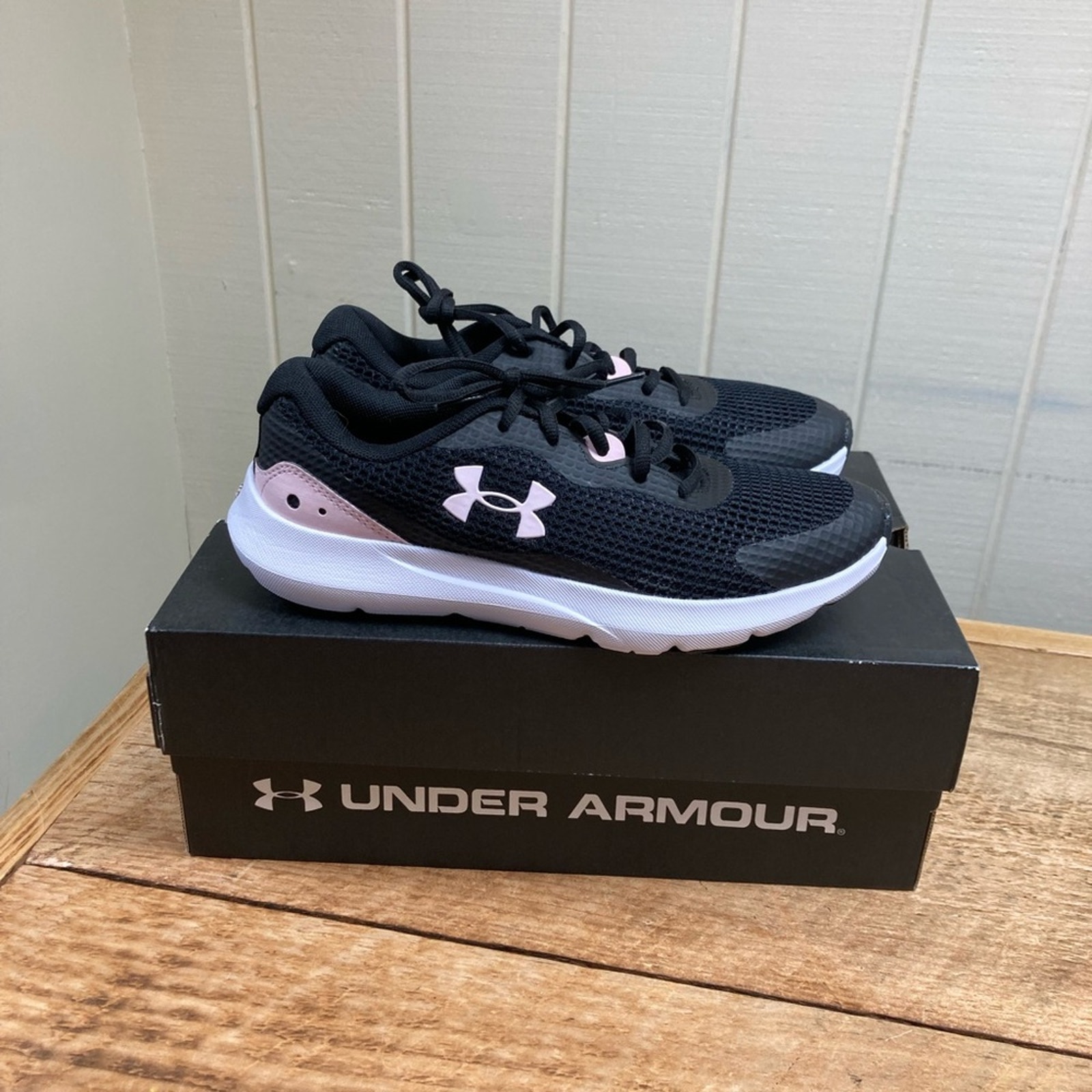New Under Armour Sneakers Surge 3 Black Women's 8