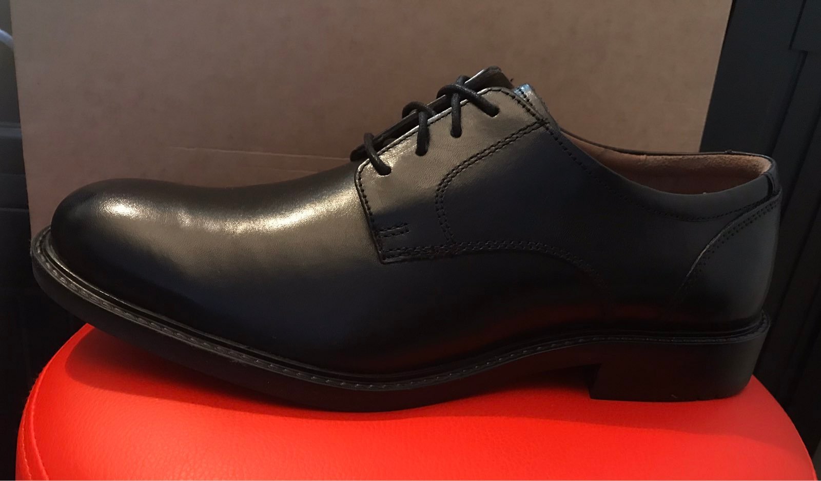 Johnston & Murphy size 10 Leather shoes