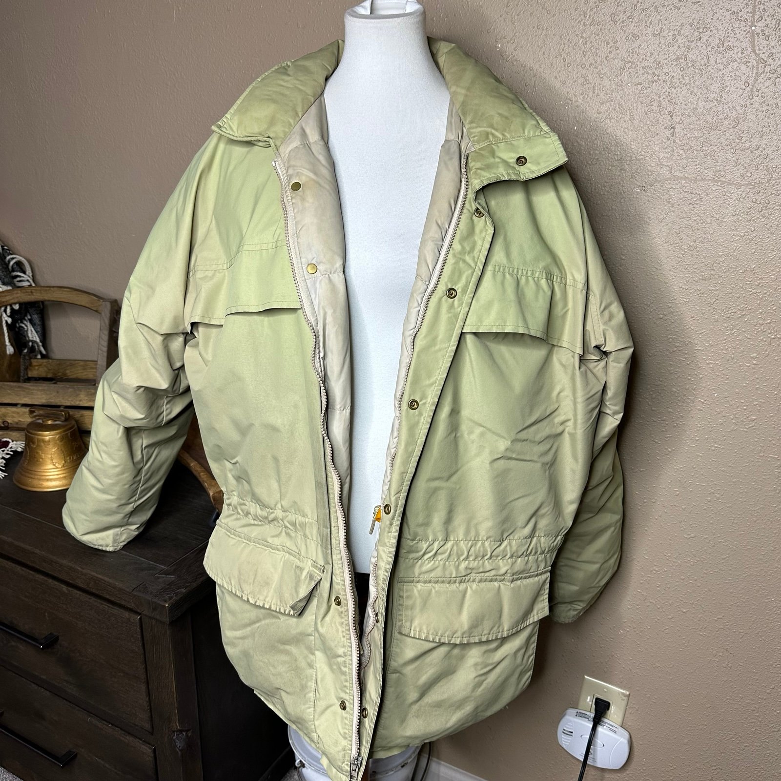 Eddie Bauer Vintage Puffer Coat Premium Quality Goose Down