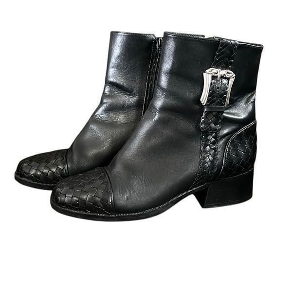 Like-new Brighton Boots