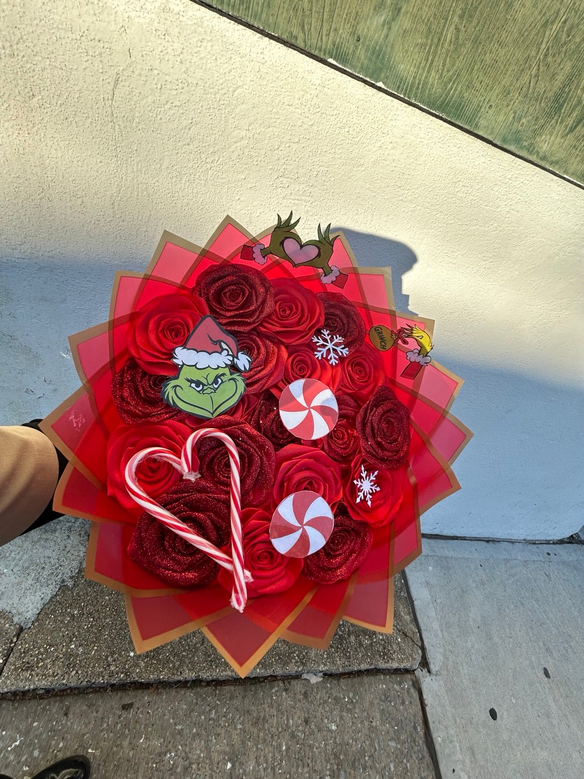 Grinch Christmas ribbon bouquet