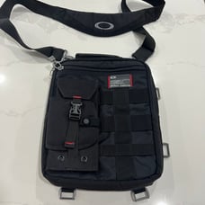 Oakley Messenger Tactical Field Gear Computer Laptop Bag