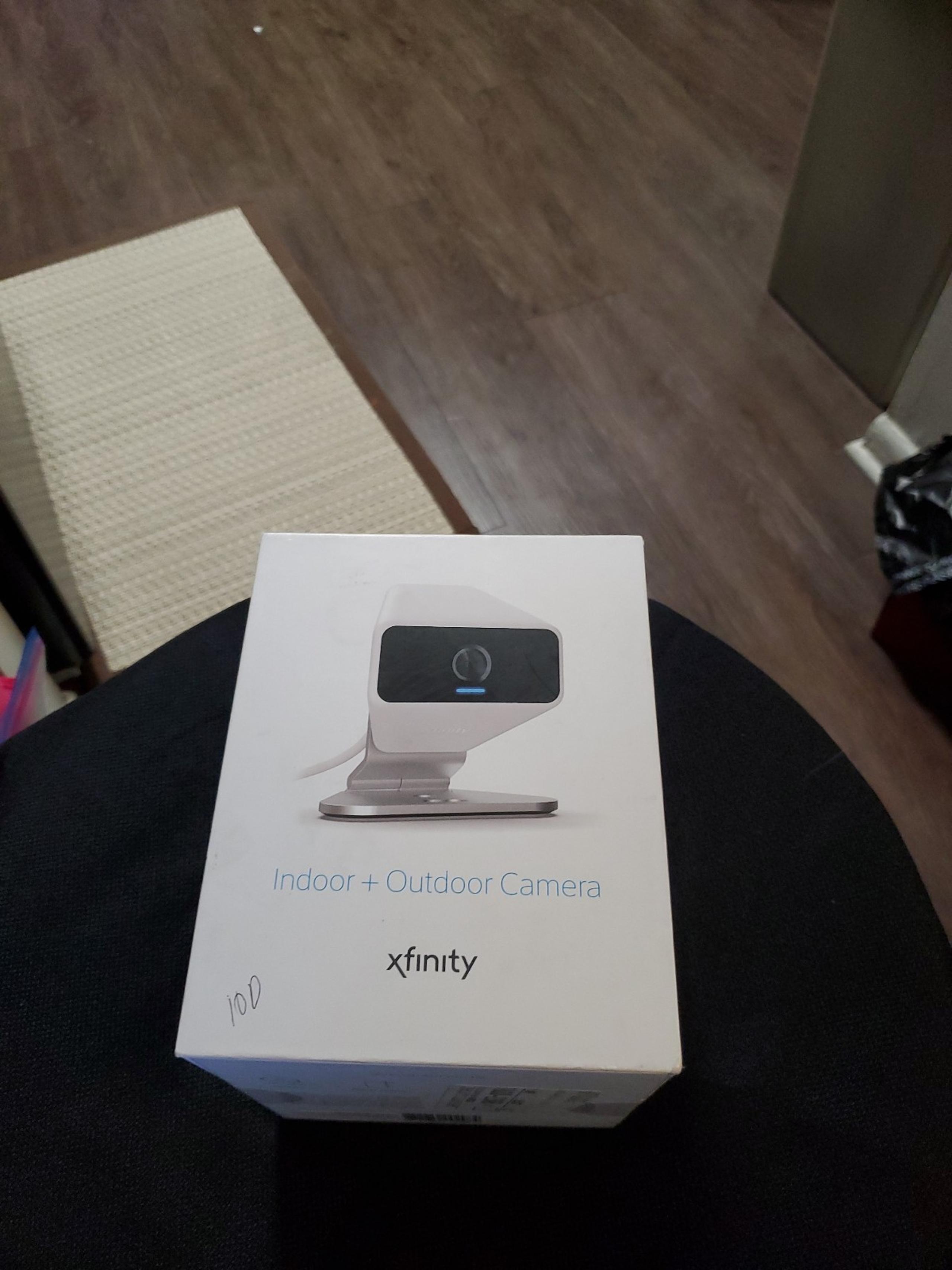 Indoor & outdoor camera xfinity  new