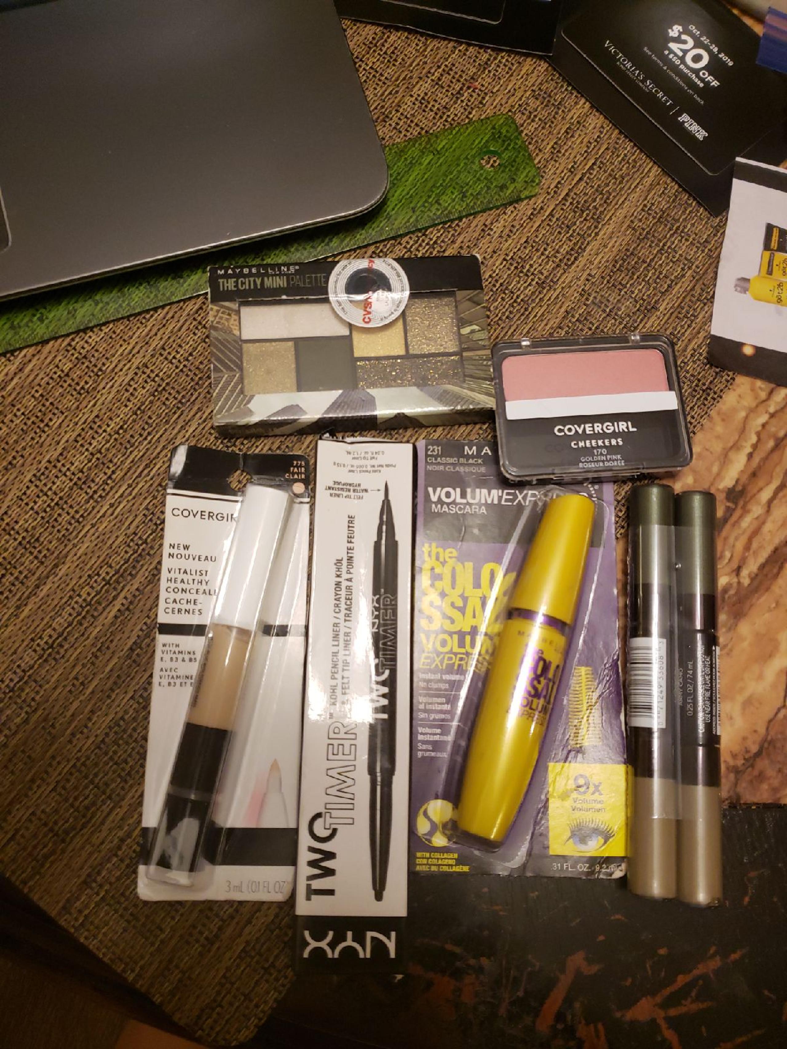 Makeup bundle