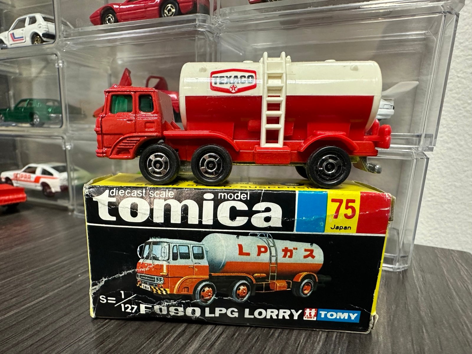 Vintage Tomica Fuel Truck- Mint -Japan Made- Org . Black Box