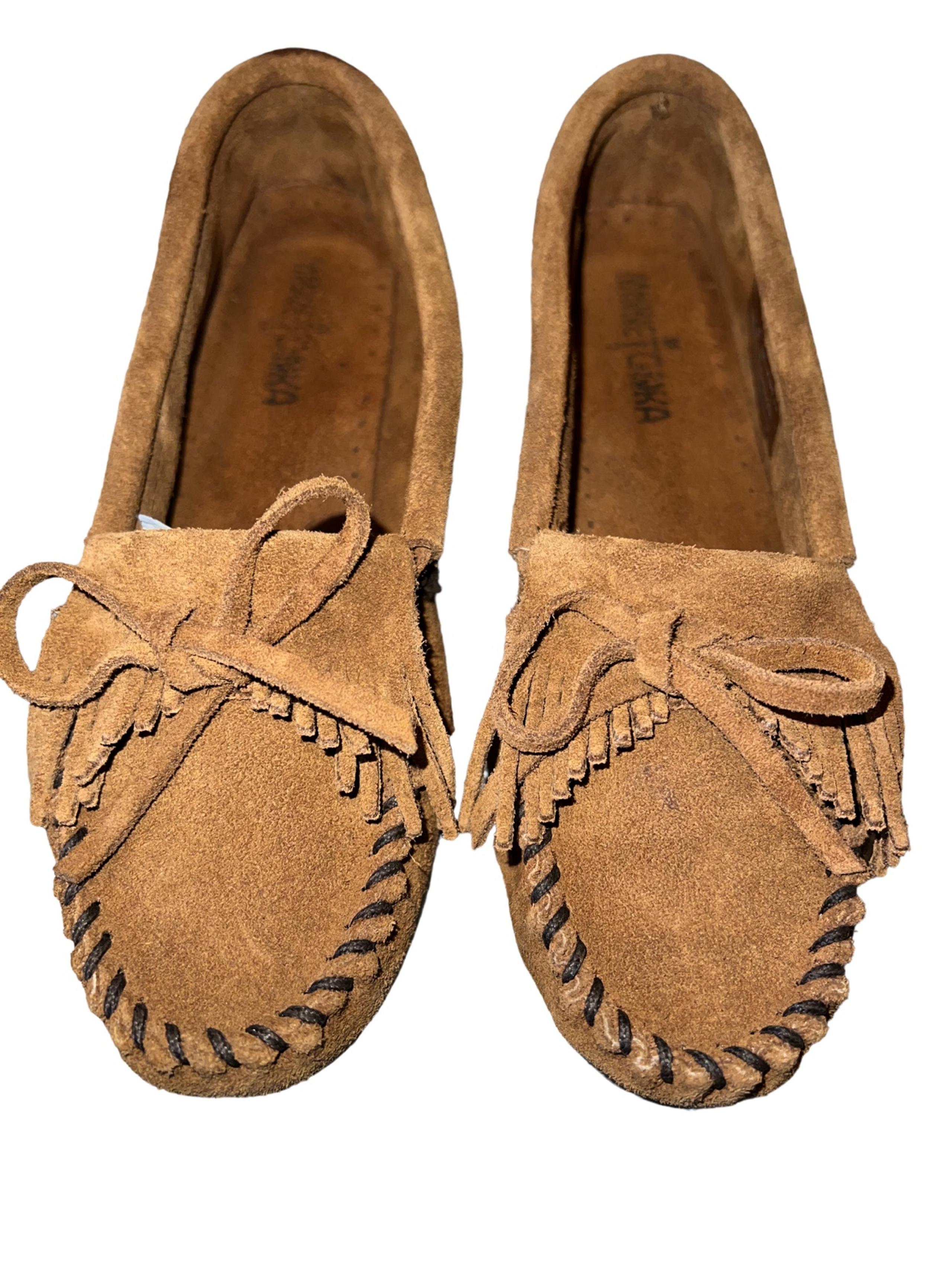 Minnetonka Loafers Moccasins Womens Size 6 Brown Suede Leather Slip On Driving