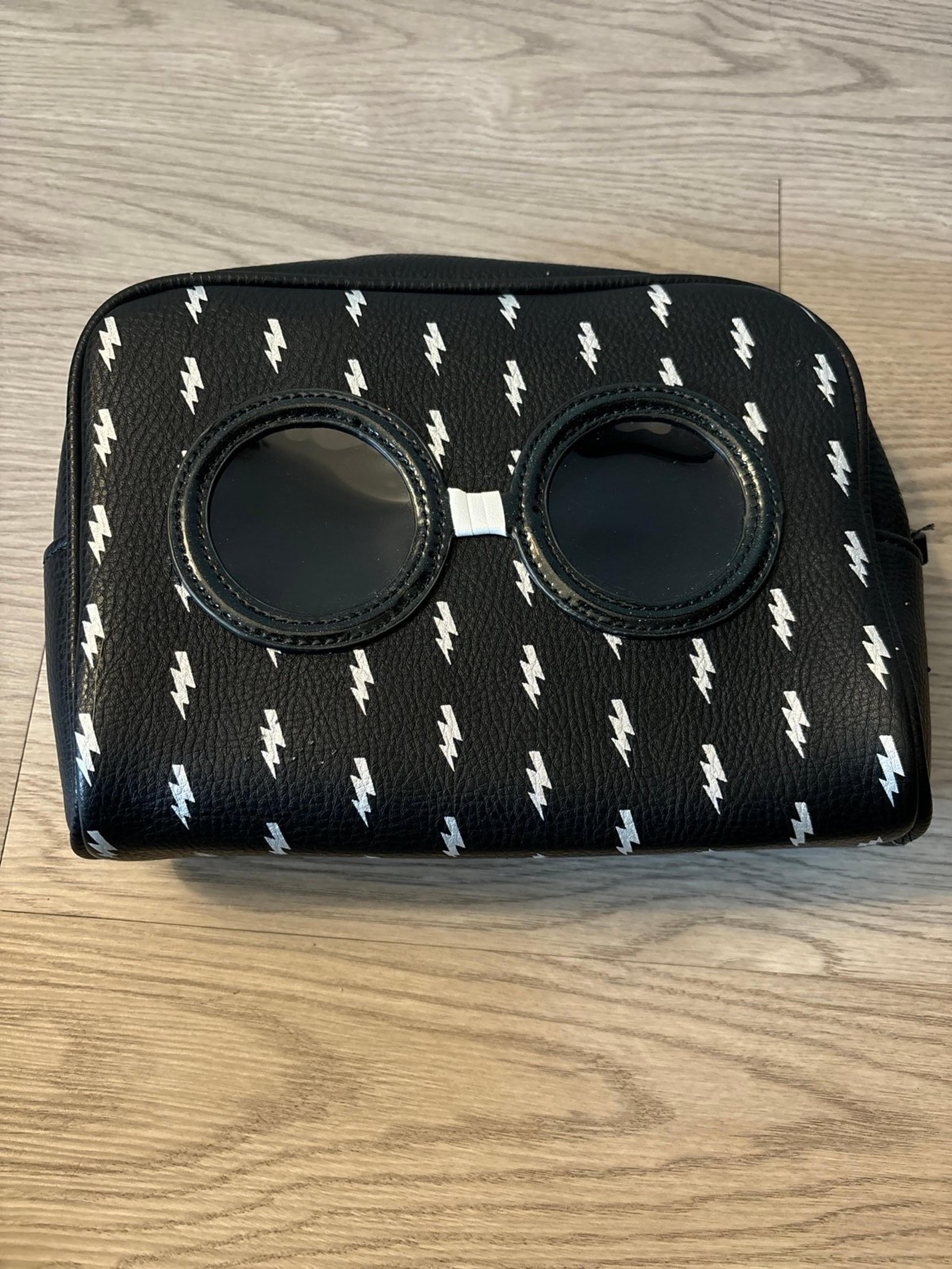 Harry Potter Danielle Nicole Cosmetic Bag