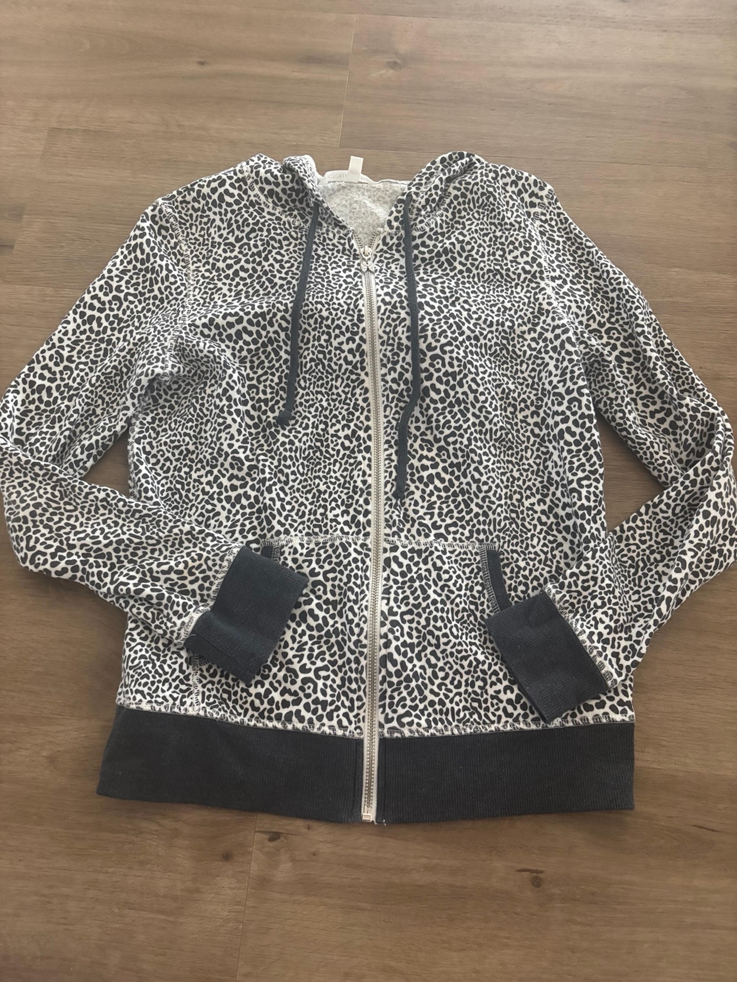 XS animal print white and gray Victoria’s Secret zip up hoodie