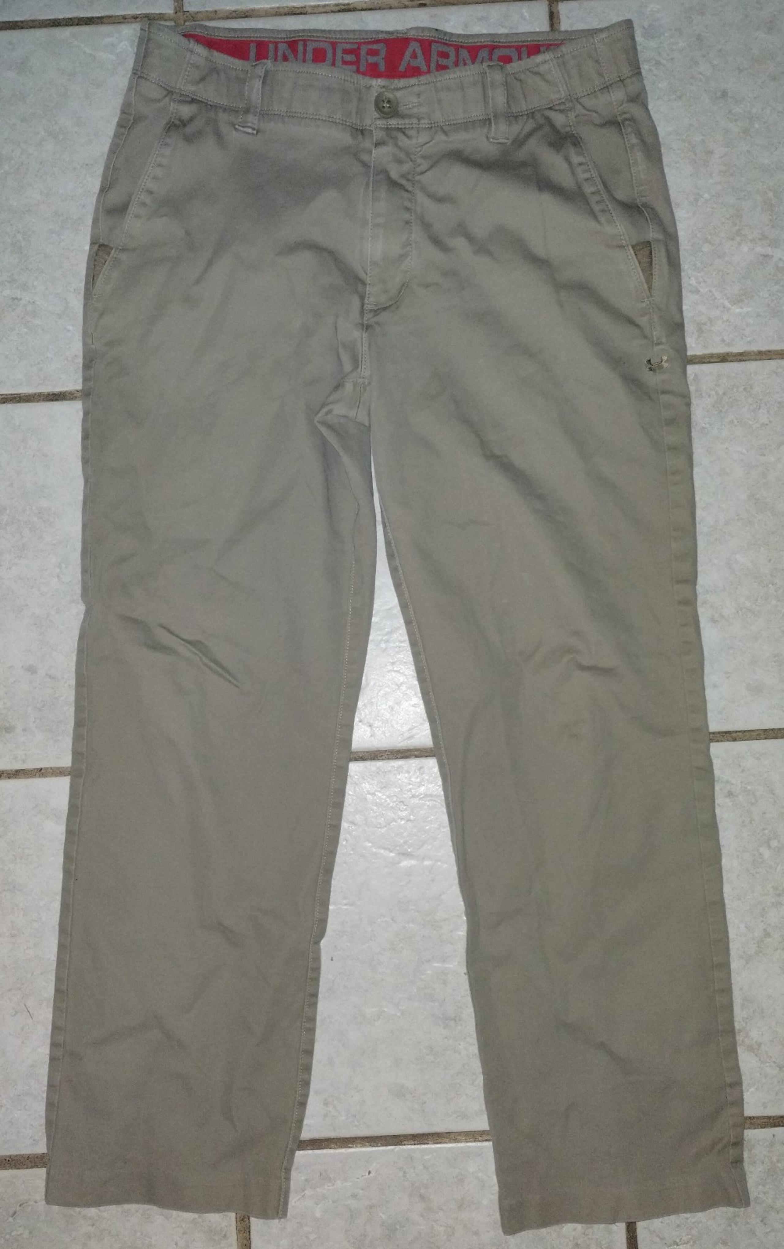 Mens Under Armour khaki pants