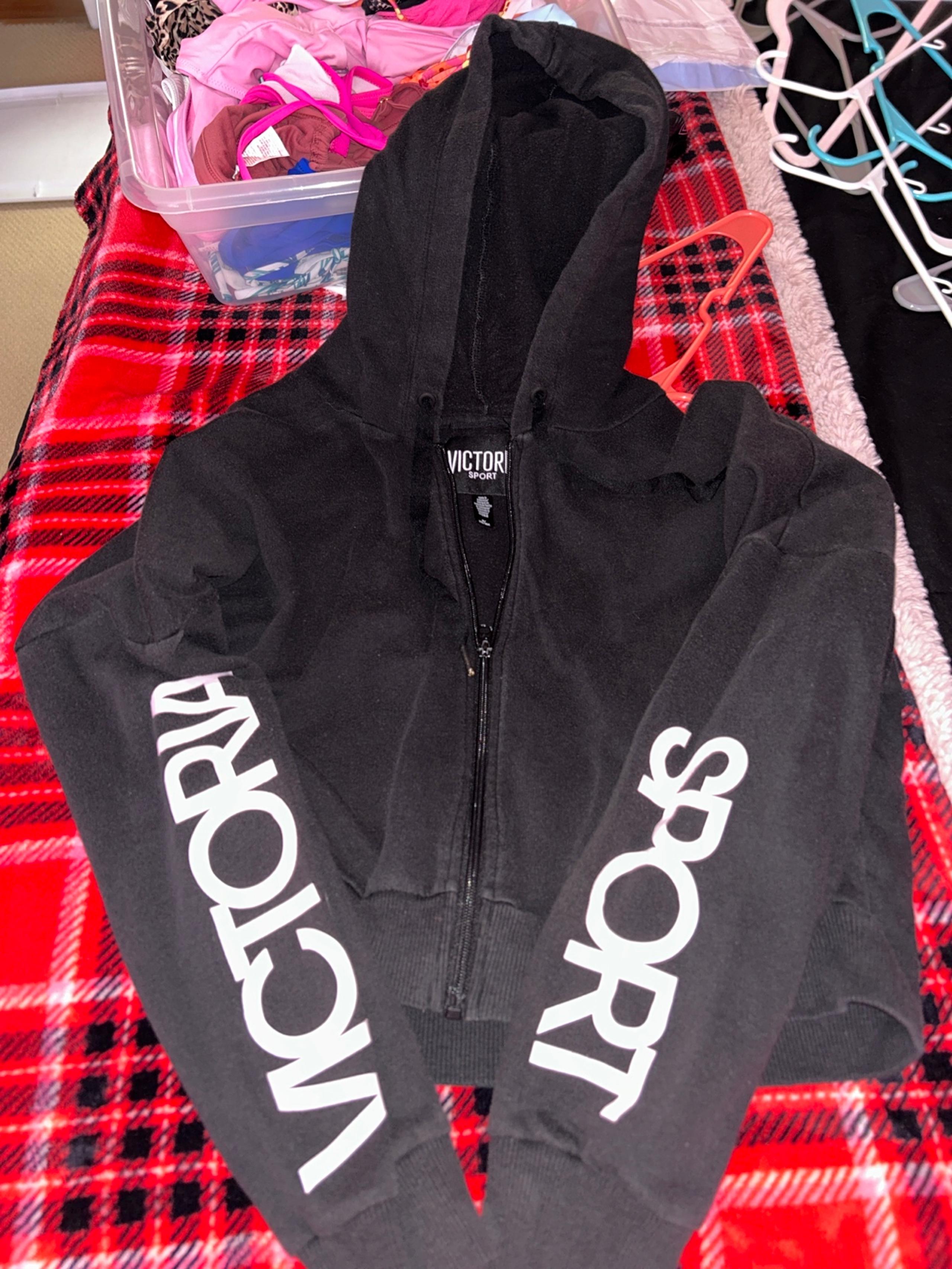 women’s sweatshirt