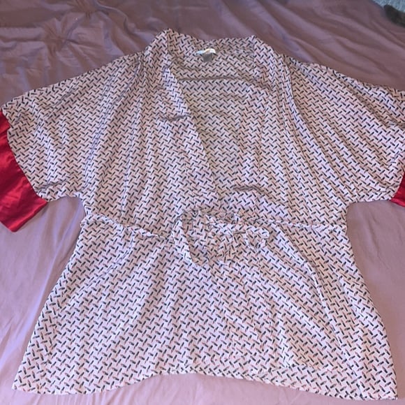Victoria’s Secret Lipstick Silk Robe M/L Vintage