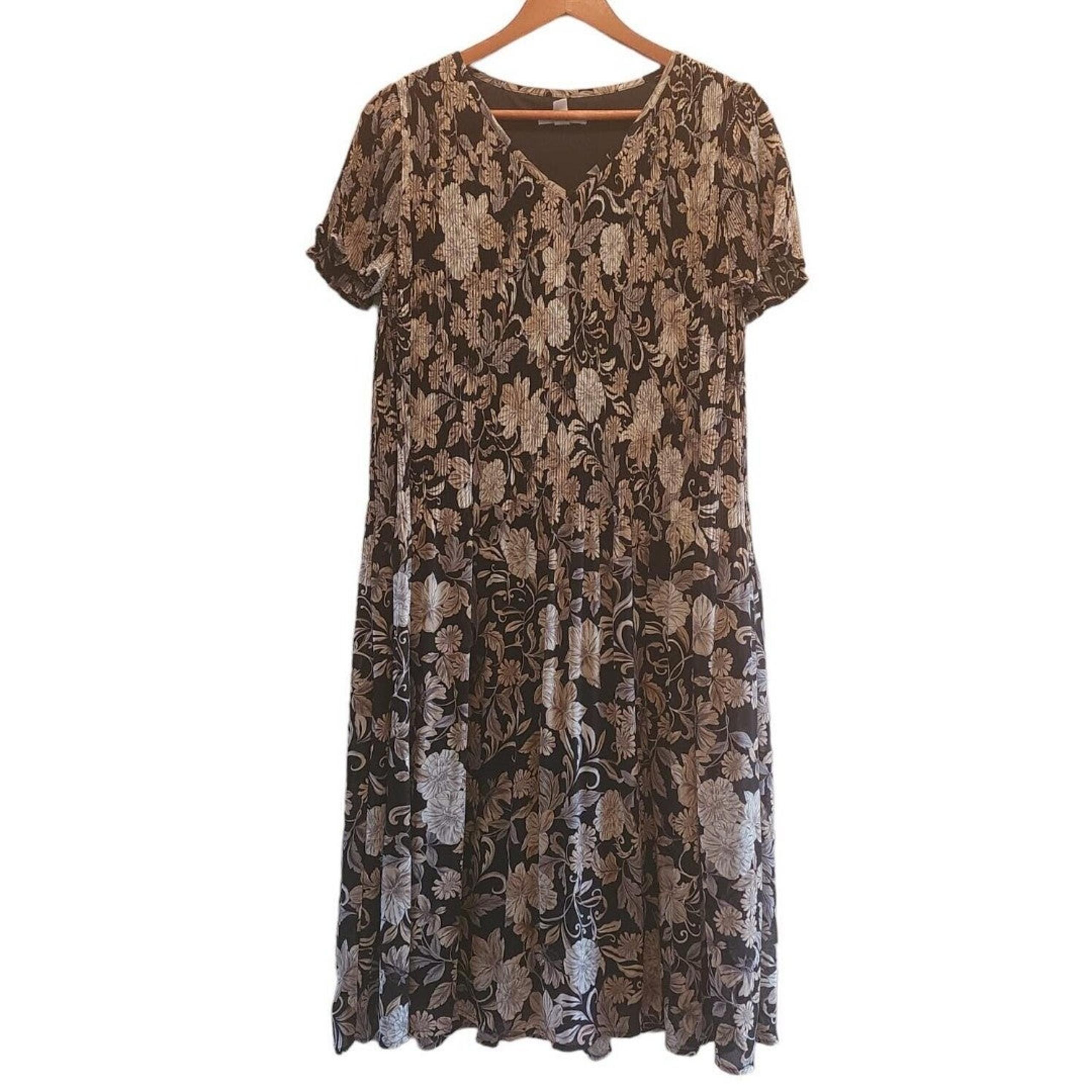 Isaac Mizrahi Live Midi Dress Women Size Small Black Gray Floral Pleated V-Neck