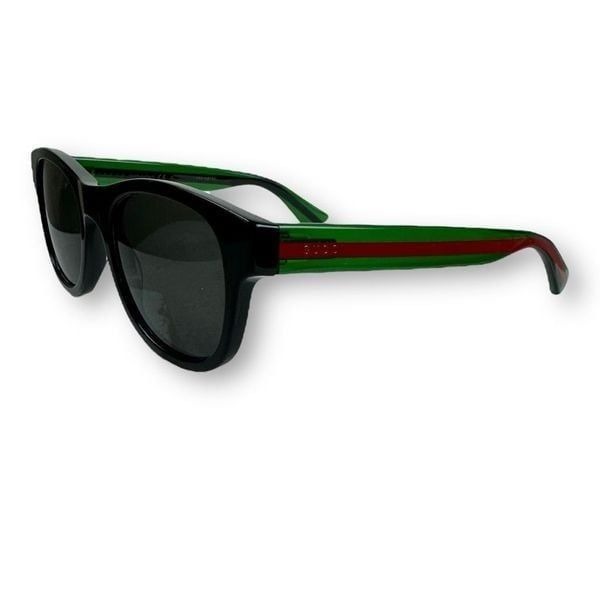Gucci Unisex Polarized Sunglasses Black Square Frame Green Red Stripe Sides