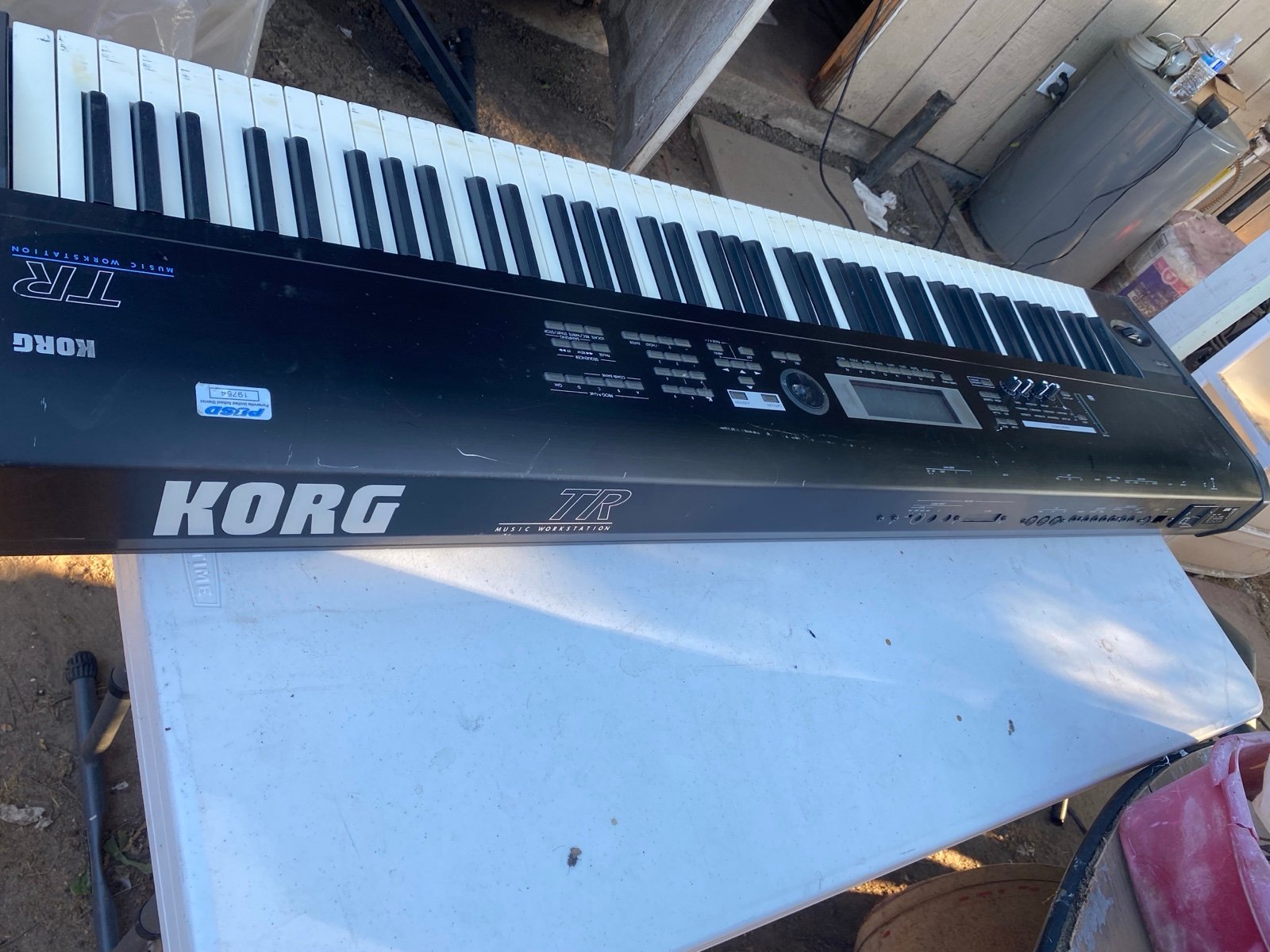 Korg tr music workstation