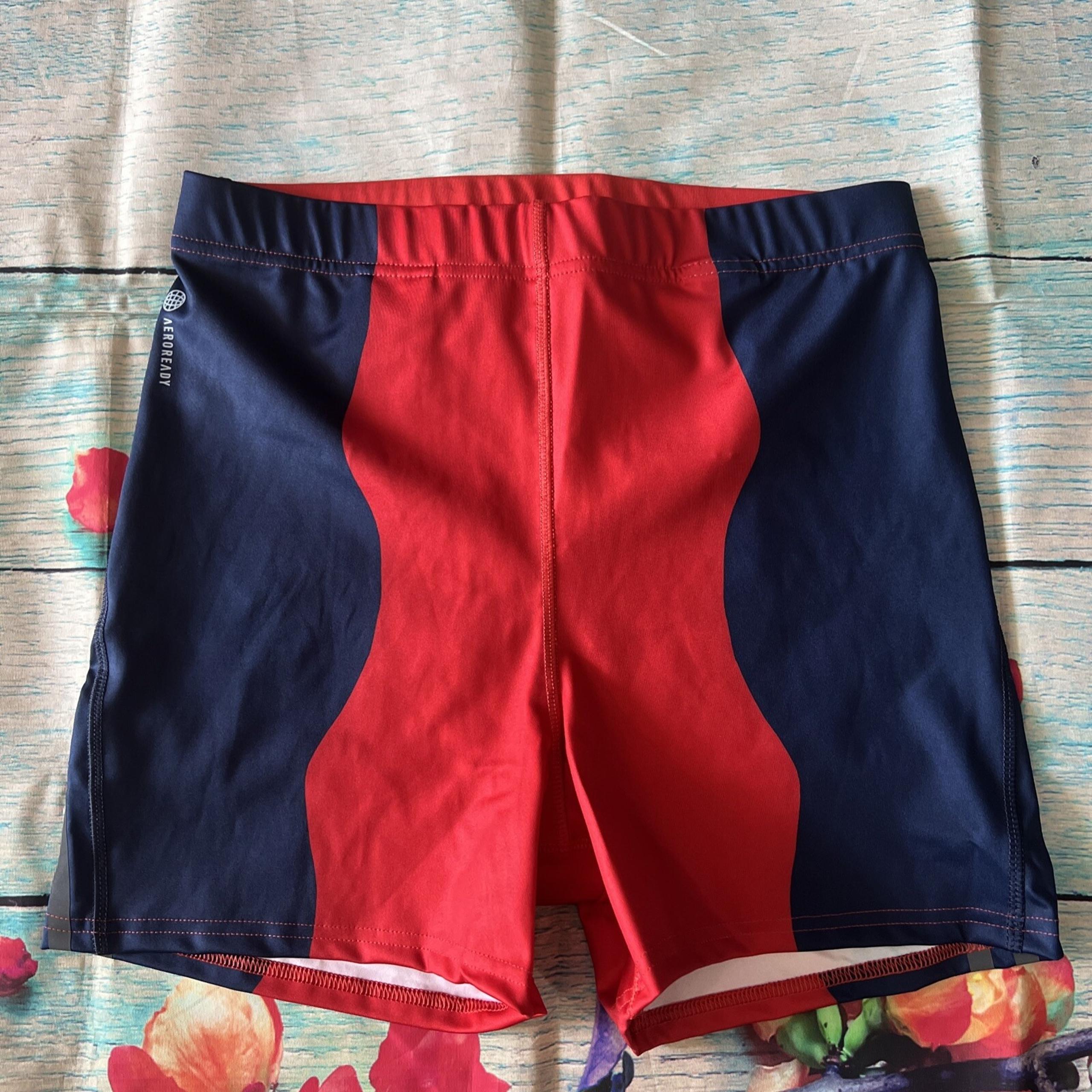 Adidas Originals Women's  Size Medium Marimekko Run Icons Bike Shorts Red New
