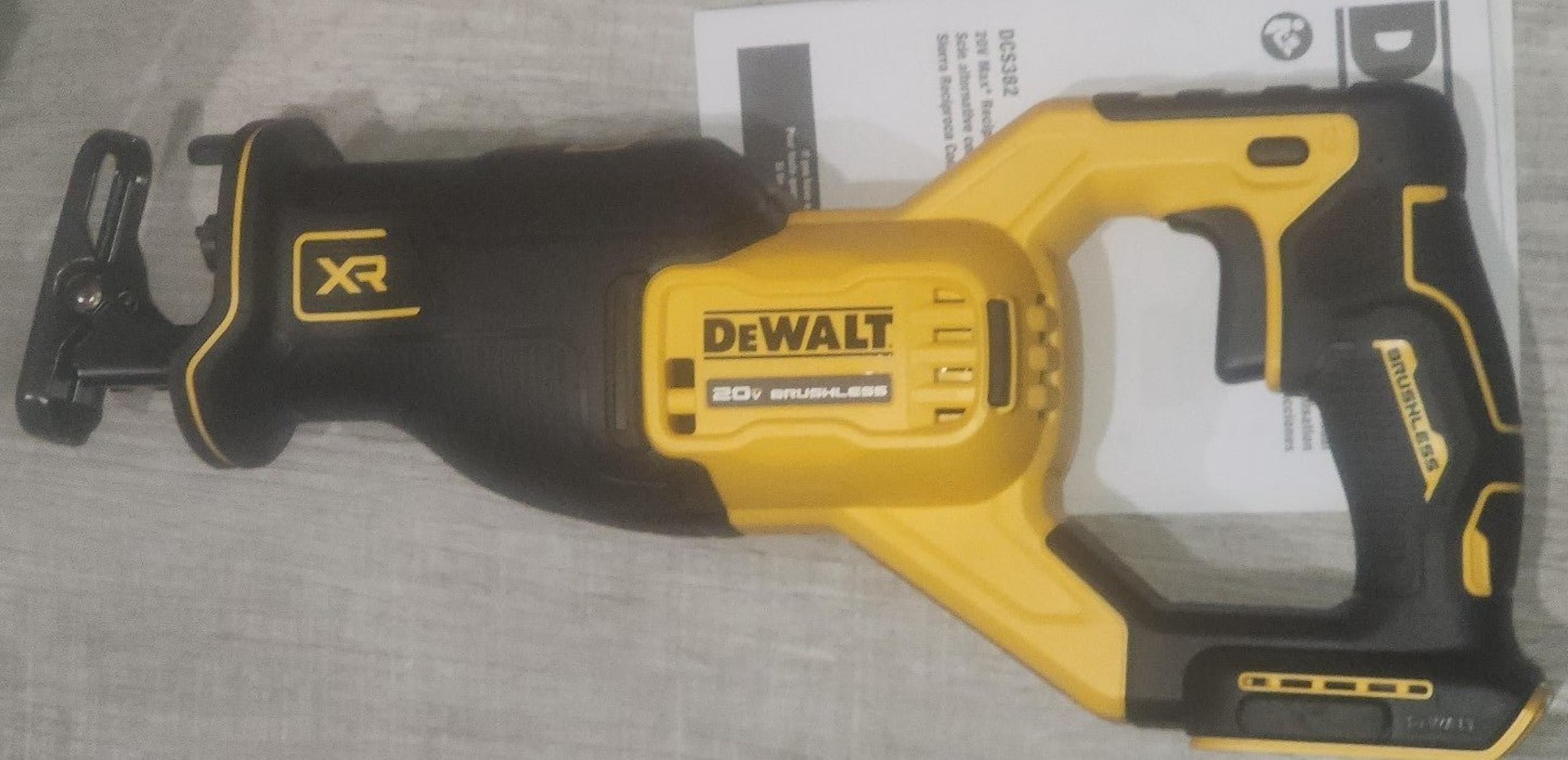 DeWalt 20V Reciprocating Saw DCS382 (tool only)......open box